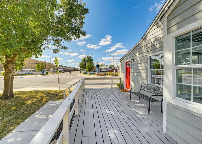 Walk To Expo Square Pavilion: Updated Home! Tulsa