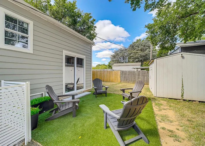 Holiday home Walk To Expo Square Pavilion: Updated Home! *